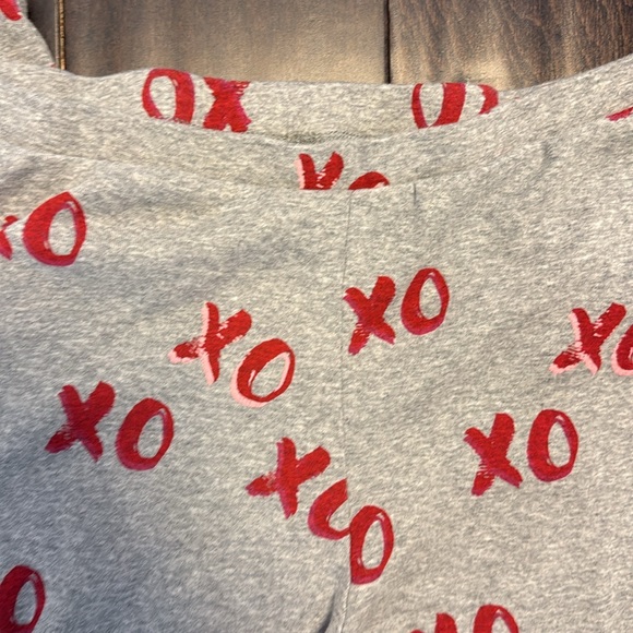 XO Family Matching Valentines Pajamas in Gray and Red! Worn one time! - Picture 6 of 7